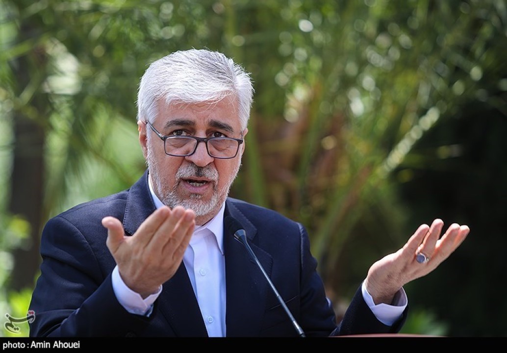 سجادی باز هم کارت زرد گرفت سجادی باز هم کارت زرد گرفت