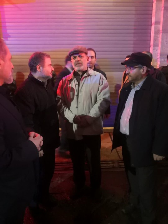 حضور مدیرعامل بیمه ایران در محل آتش سوزی بیمارستان گاندی حضور مدیرعامل بیمه ایران در محل آتش سوزی بیمارستان گاندی