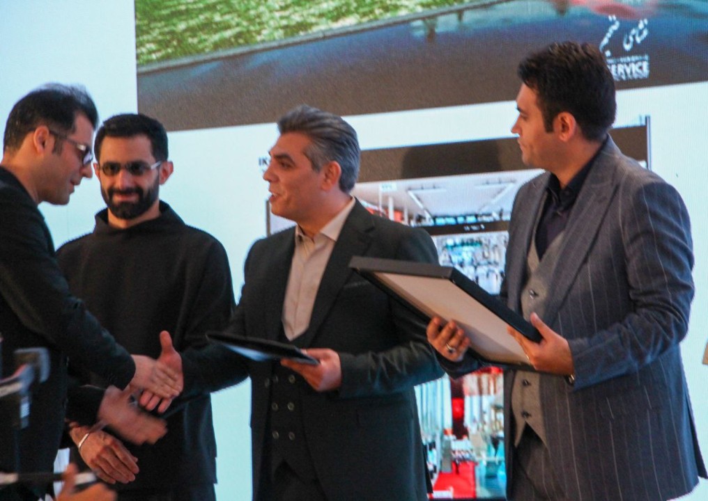 مسابقه طراحی جایگاه تشریفات اختصاصی فرودگاه امام خمینی (ره) برندگان خود را شناخت مسابقه طراحی جایگاه تشریفات اختصاصی فرودگاه امام خمینی (ره) برندگان خود را شناخت