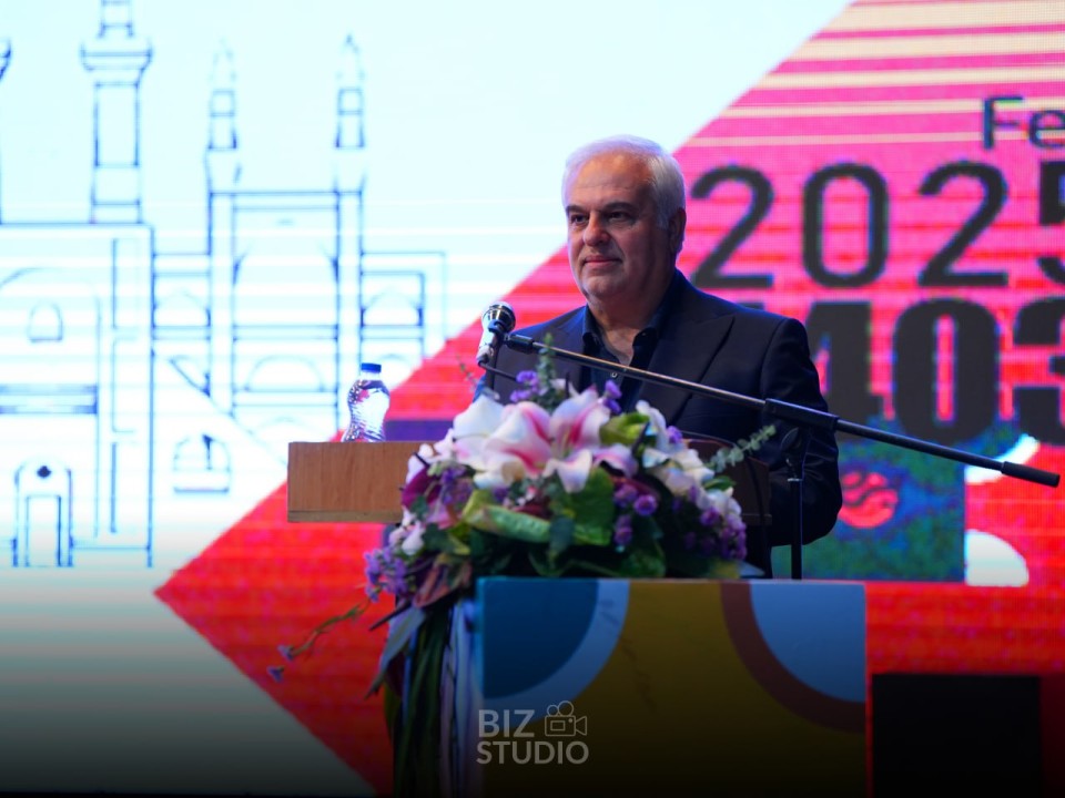 بیز با چشماندازی روشن به آینده مینگرد بیز با چشماندازی روشن به آینده مینگرد