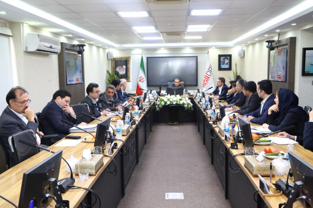 تاکید آقاجانلو بر تسریع اجرای پروژه های گل گهر تاکید آقاجانلو بر تسریع اجرای پروژه های گل گهر