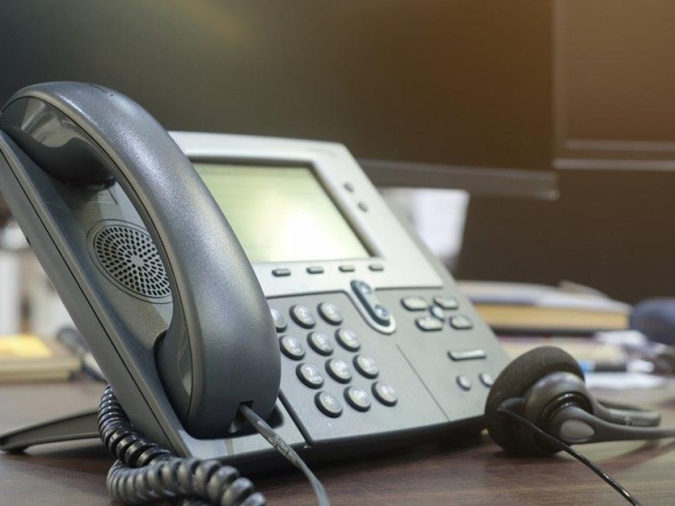 پاسخگویی حضوری و تلفنی مدیران ارشد بانک مسکن به سوالات مردمی پاسخگویی حضوری و تلفنی مدیران ارشد بانک مسکن به سوالات مردمی