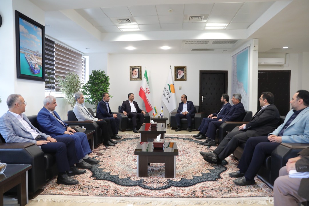 تأكید نمایندگان بر نقشآفرینی منطقه آزاد انزلی در توسعه اقتصادی استان و كشور تأكید نمایندگان بر نقشآفرینی منطقه آزاد انزلی در توسعه اقتصادی استان و كشور