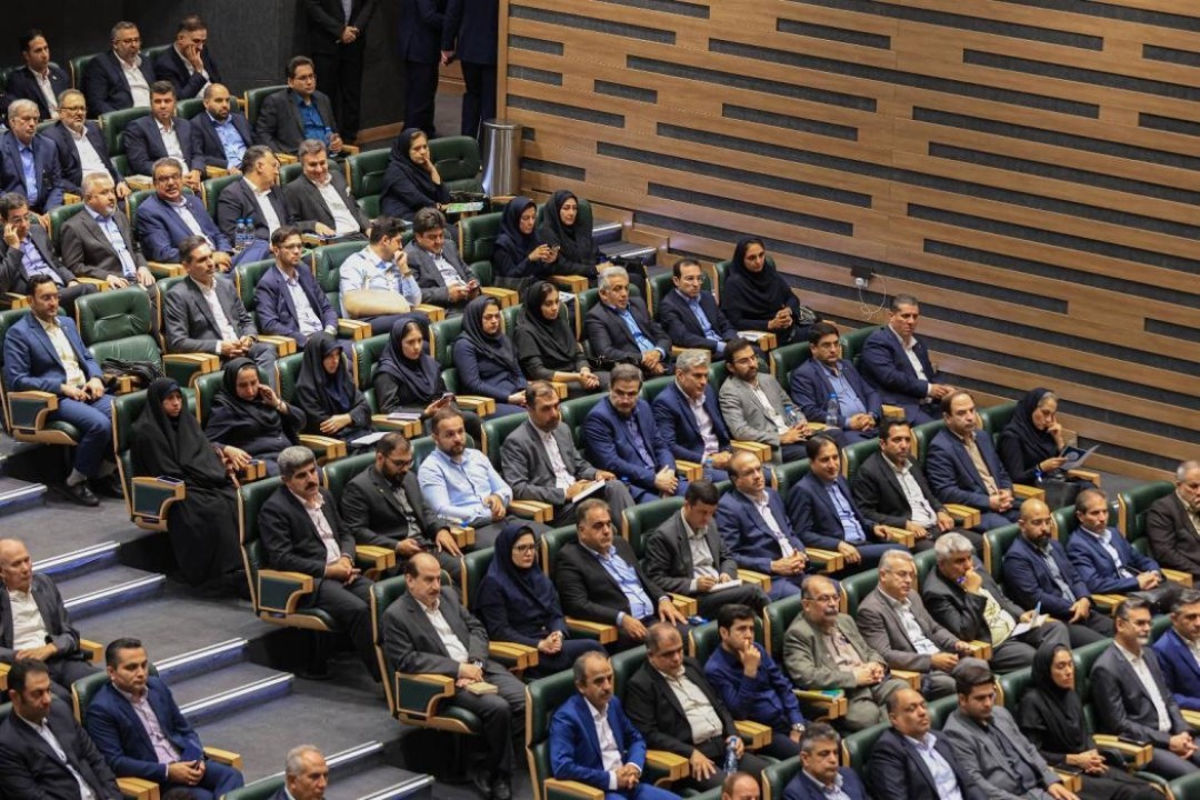 حضور مدیرعامل و اعضای هیأتمدیره بانك صنعت و معدن در همایش سالیانه بانكداری اسلامی حضور مدیرعامل و اعضای هیأتمدیره بانك صنعت و معدن در همایش سالیانه بانكداری اسلامی