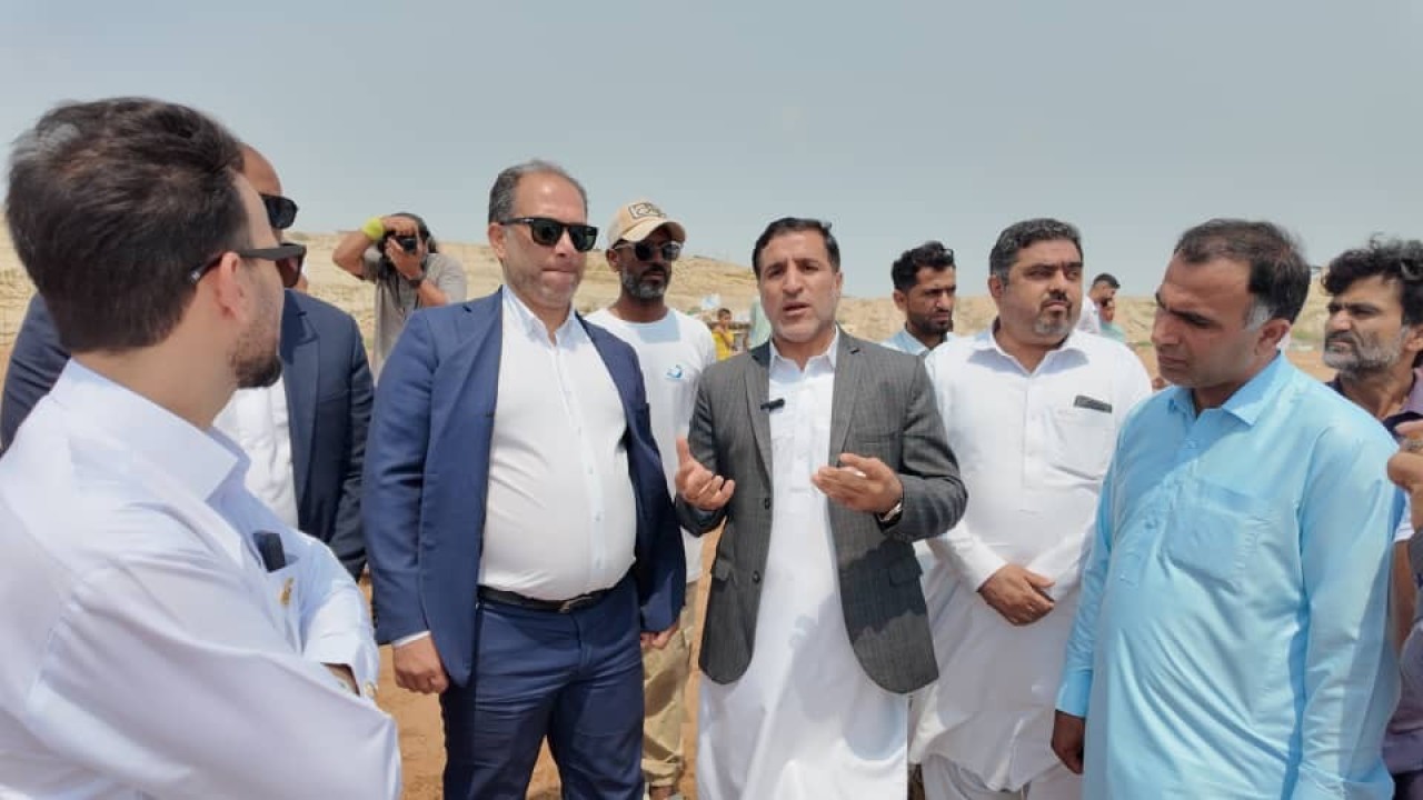 عباس ناطق نوری رئیس فدراسیون انجمنهای ورزشی کشور وارد چابهار شد عباس ناطق نوری رئیس فدراسیون انجمنهای ورزشی کشور وارد چابهار شد