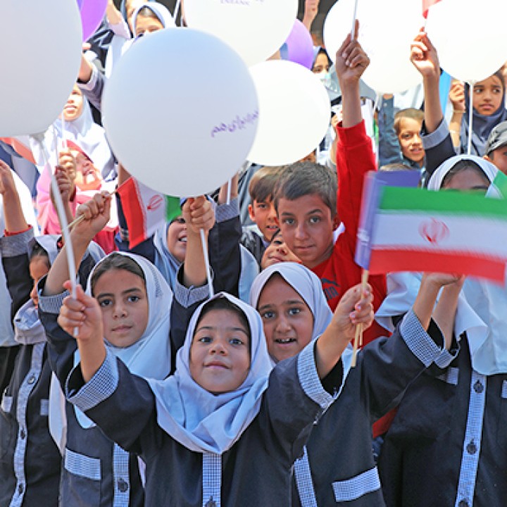 «مدرسه سازی» سنت حسنه بانک اقتصادنوین «مدرسه سازی» سنت حسنه بانک اقتصادنوین