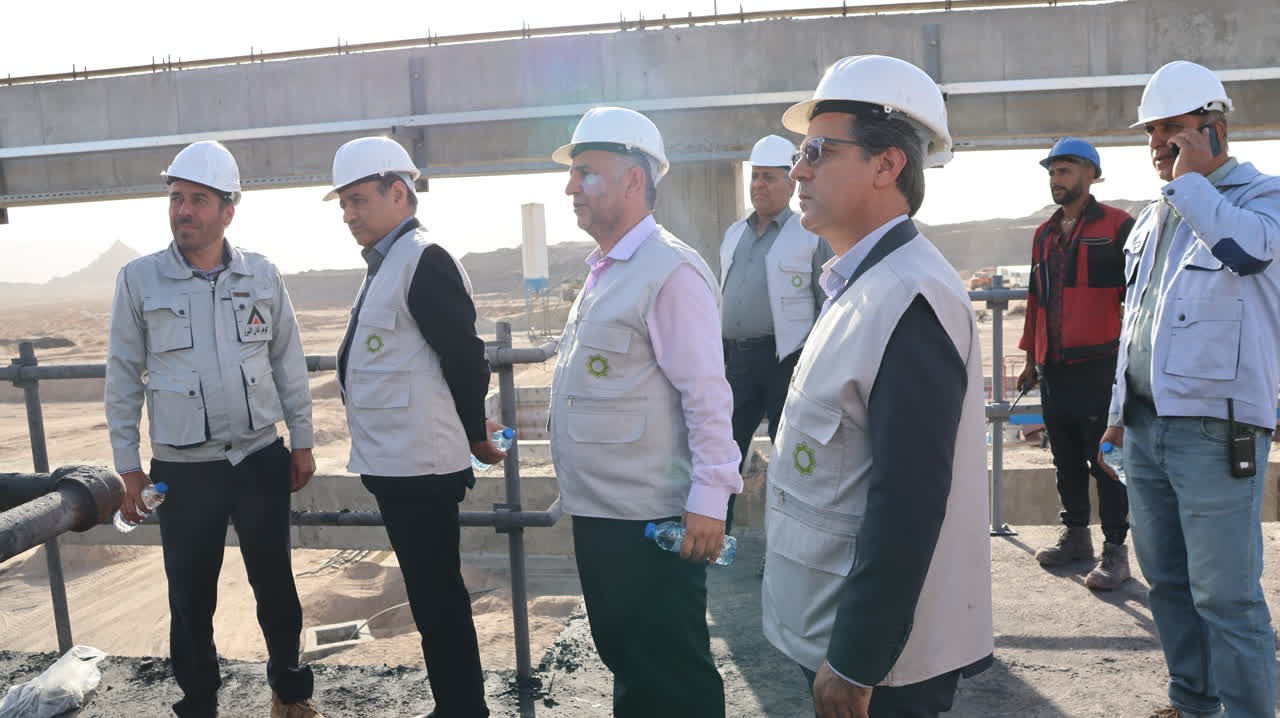 تاکید معاون اکتشاف و بهرهبرداری ایمپاسکو بر تسریع طرحهای توسعهای در مجتمع فسفات اسفوردی تاکید معاون اکتشاف و بهرهبرداری ایمپاسکو بر تسریع طرحهای توسعهای در مجتمع فسفات اسفوردی