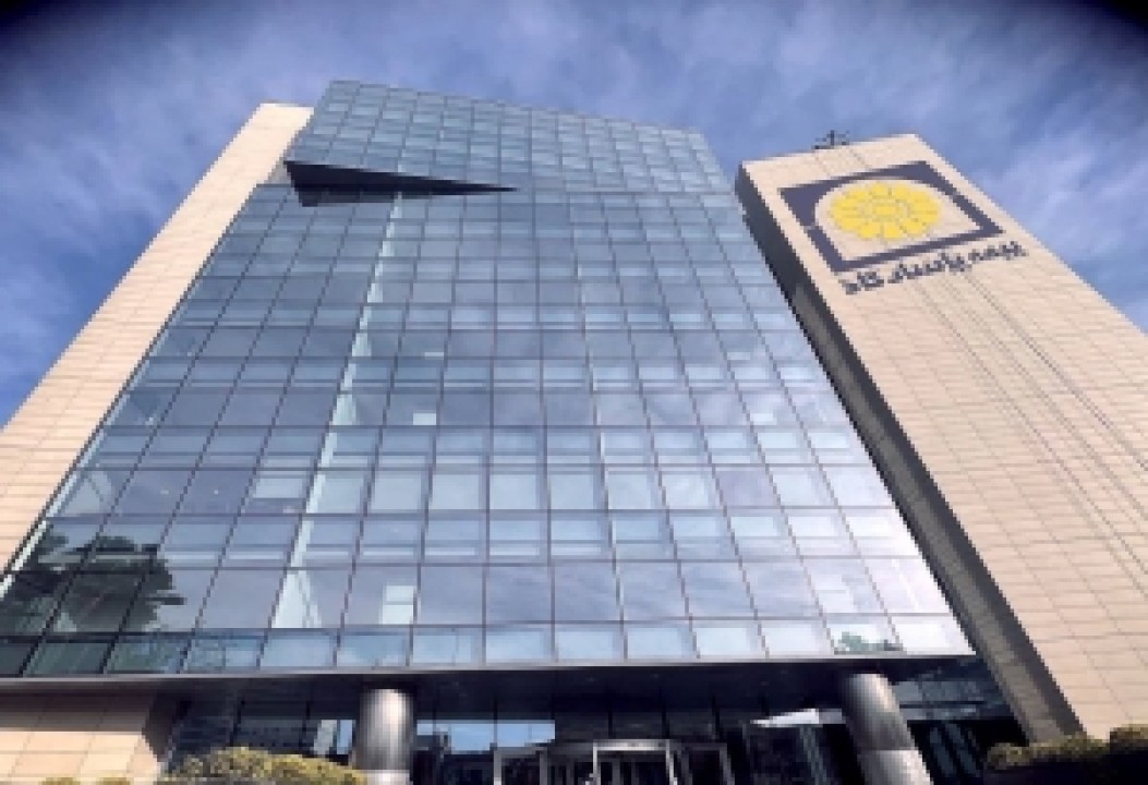 مُهر سبز رنگ بیمه مرکزی بر کارنامه بیمه پاسارگاد مُهر سبز رنگ بیمه مرکزی بر کارنامه بیمه پاسارگاد