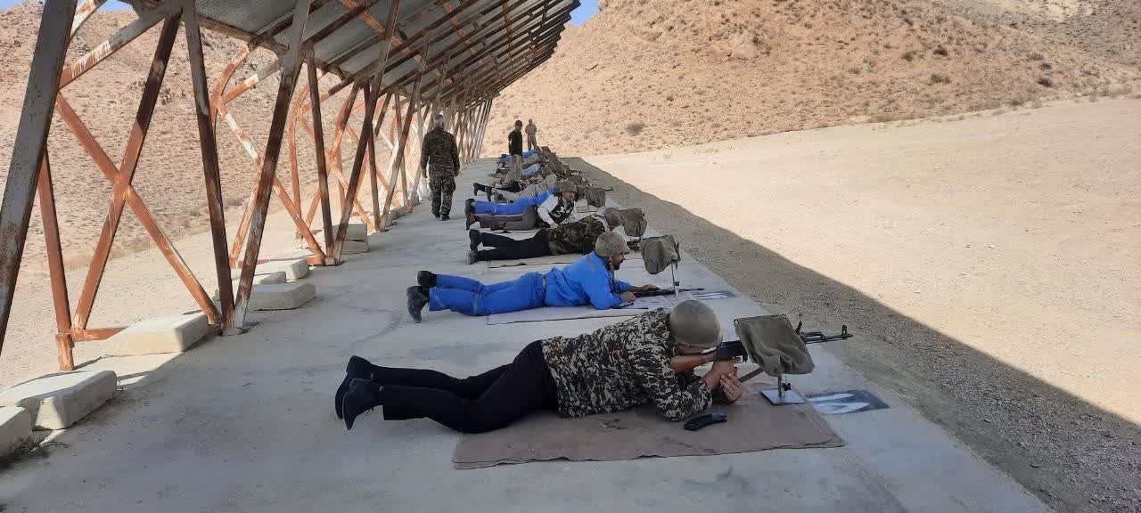 تمرین تیراندازی بسیجیان پایگاه امام علی (ع) پتروشیمی خراسان در گرامیداشت هفته دفاع مقدس تمرین تیراندازی بسیجیان پایگاه امام علی (ع) پتروشیمی خراسان در گرامیداشت هفته دفاع مقدس