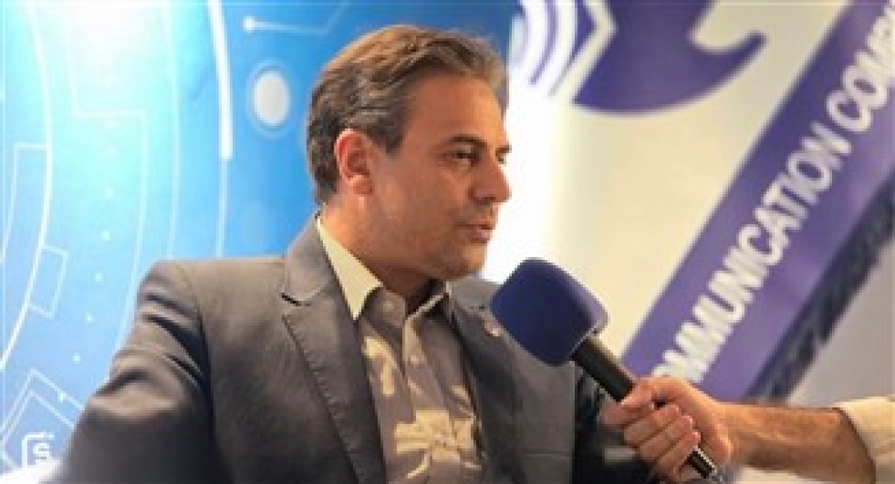 مهاجرت از کابل مسی به فیبر نوری با شتاب در حال اجراست مهاجرت از کابل مسی به فیبر نوری با شتاب در حال اجراست