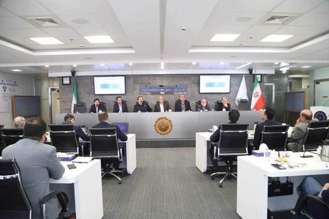 تاکید مدیرعامل تاپیکو بر اجرای قانون حداکثر استفاده از توان تولیدی و خدماتی داخل کشور تاکید مدیرعامل تاپیکو بر اجرای قانون حداکثر استفاده از توان تولیدی و خدماتی داخل کشور