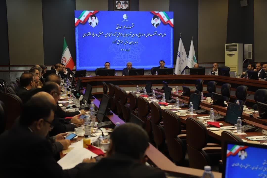 تحولات دوره جدید مدیریت مناطق آزاد نویدبخش مسیر تازه توسعه اقتصادی کشور است تحولات دوره جدید مدیریت مناطق آزاد نویدبخش مسیر تازه توسعه اقتصادی کشور است